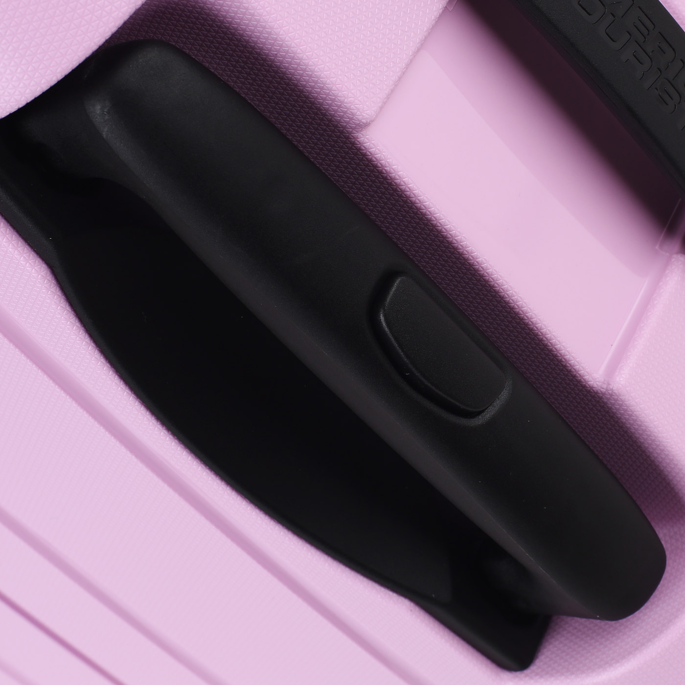 Чемодан большой L из полипропилена с кодовым замком American Tourister Sunside